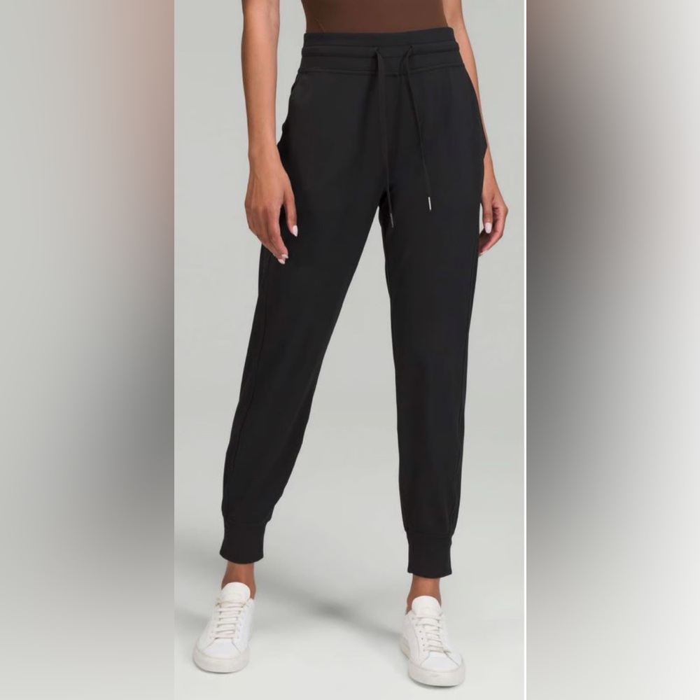 Lululemon Stretch High-Rise Jogger Pant Sz 6